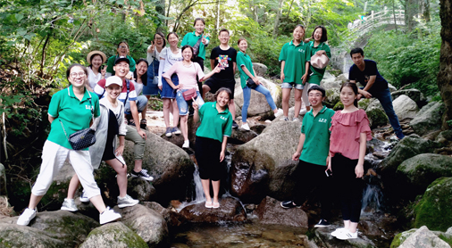 賞白云山間百態(tài)，享火爆情歲月靜好！