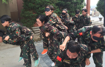 頑強拼搏，超越自我！