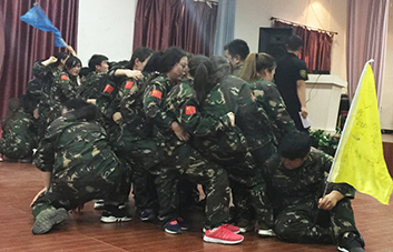 火爆大家庭，擰成一股繩！