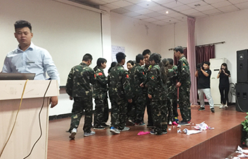 若有一點懈怠，便要落后，要失敗！