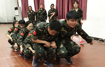 挑戰(zhàn)冠軍隊，與時間賽跑，與榮譽共舞！
