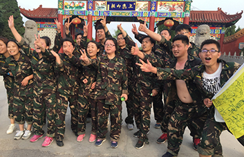 火爆網(wǎng)戰(zhàn)士們頑強拼搏，賽出風格！