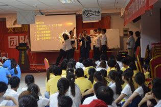 ��(zh��n)�����ң��ھ������F(tu��n)�(du��)�f(xi��)�����҂��o(w��)η�o(w��)����