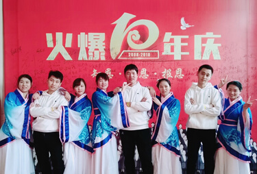 �]����������ഺ���r(n��ng)�Y�W(w��ng)С����Ӱ����