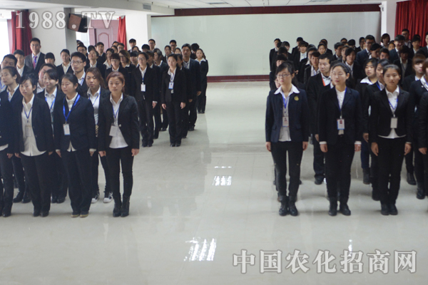 δ��(l��i)��·߀���L(zh��ng) �҂���s�𱬾W(w��ng)һ����